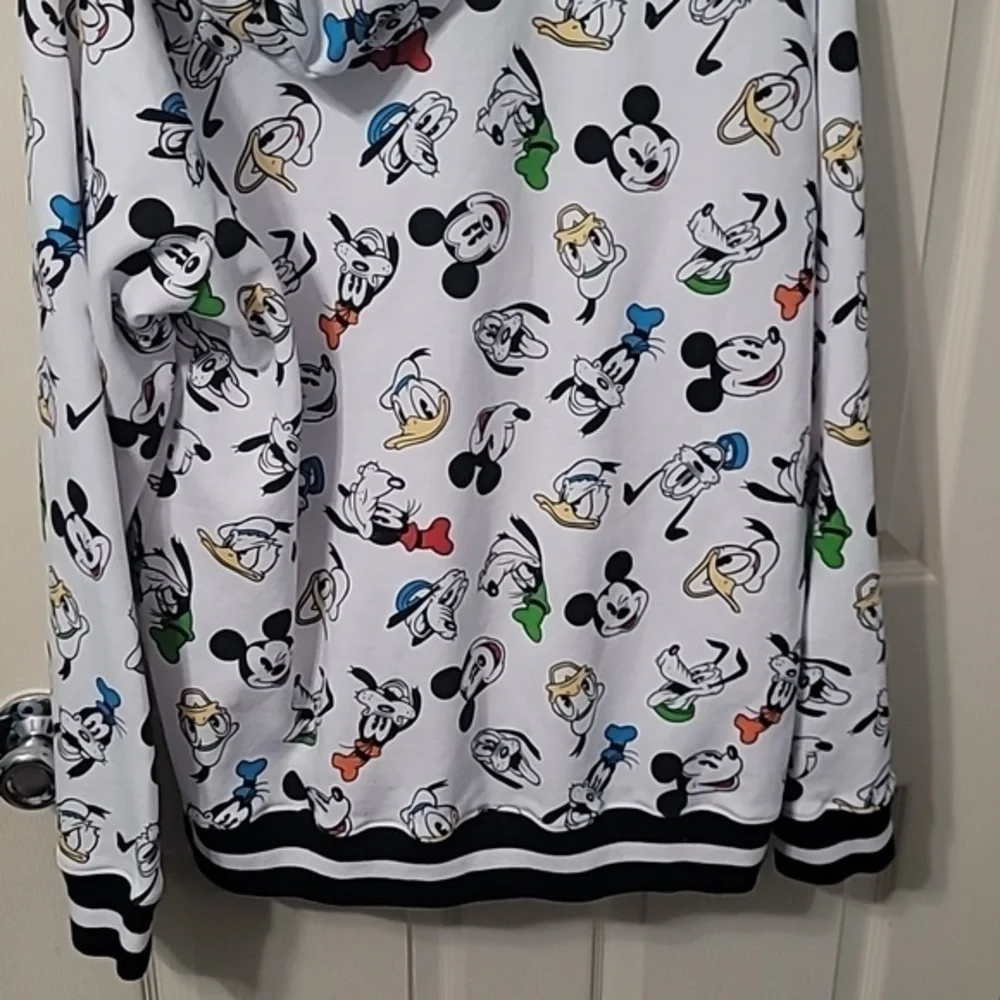 Disney Classic Disney Characters White With Black Trim Hoodie Men's XL NWOT Cond